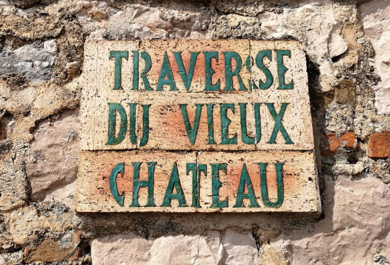 Traverse Du Vieux Chateau ม็องตง ภายนอก รูปภาพ